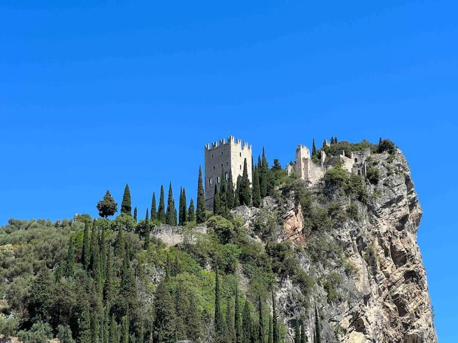 La Dolce Vita - Arco Bagian luar foto